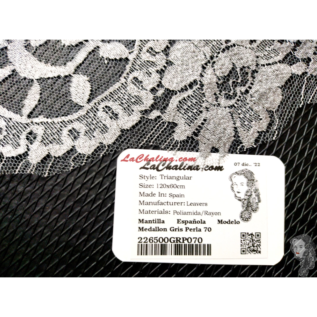 MEDALLON - PEARL GRAY 70
