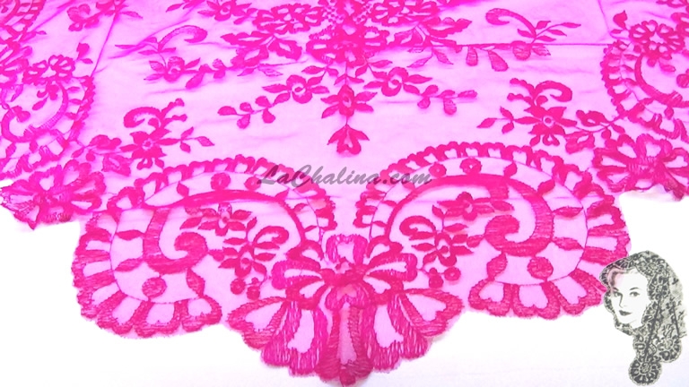 MEDALLON - DARK FUCHSIA 127 - 090