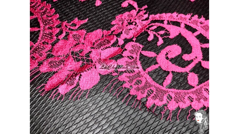 MEDALLON - FUCHSIA / BLACK 441