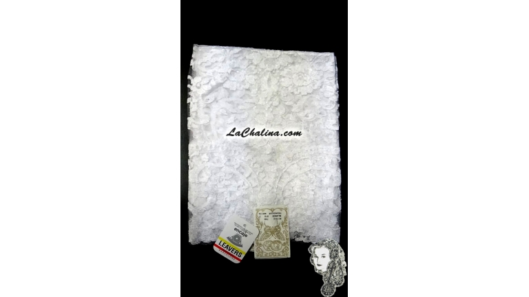 MEDALLON - WHITE 010