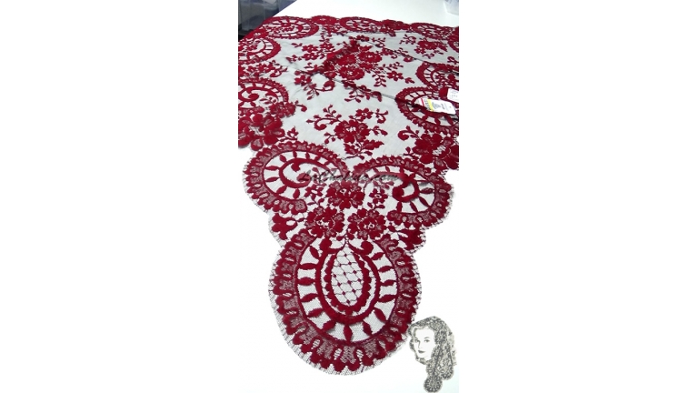 MEDALLON - GARNET / BLACK 420