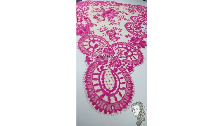 MEDALLON - FUCHSIA / GOLD 444