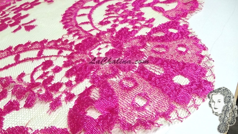 MEDALLON - FUCHSIA / GOLD 444