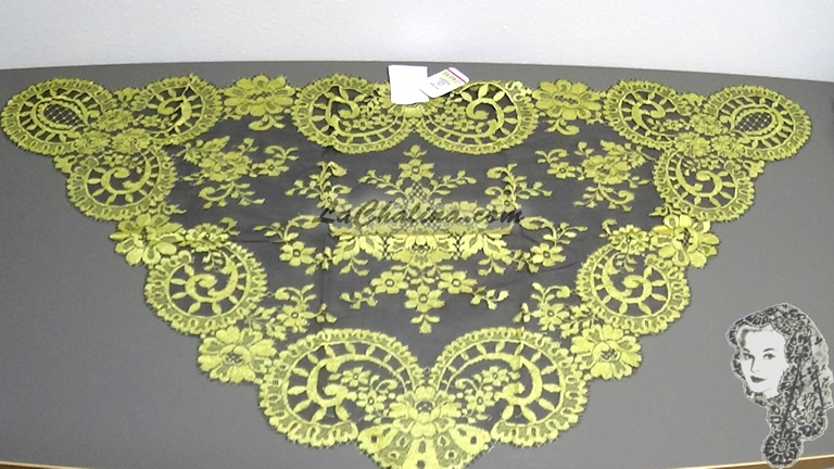 MEDALLON - GOLD / BLACK 900